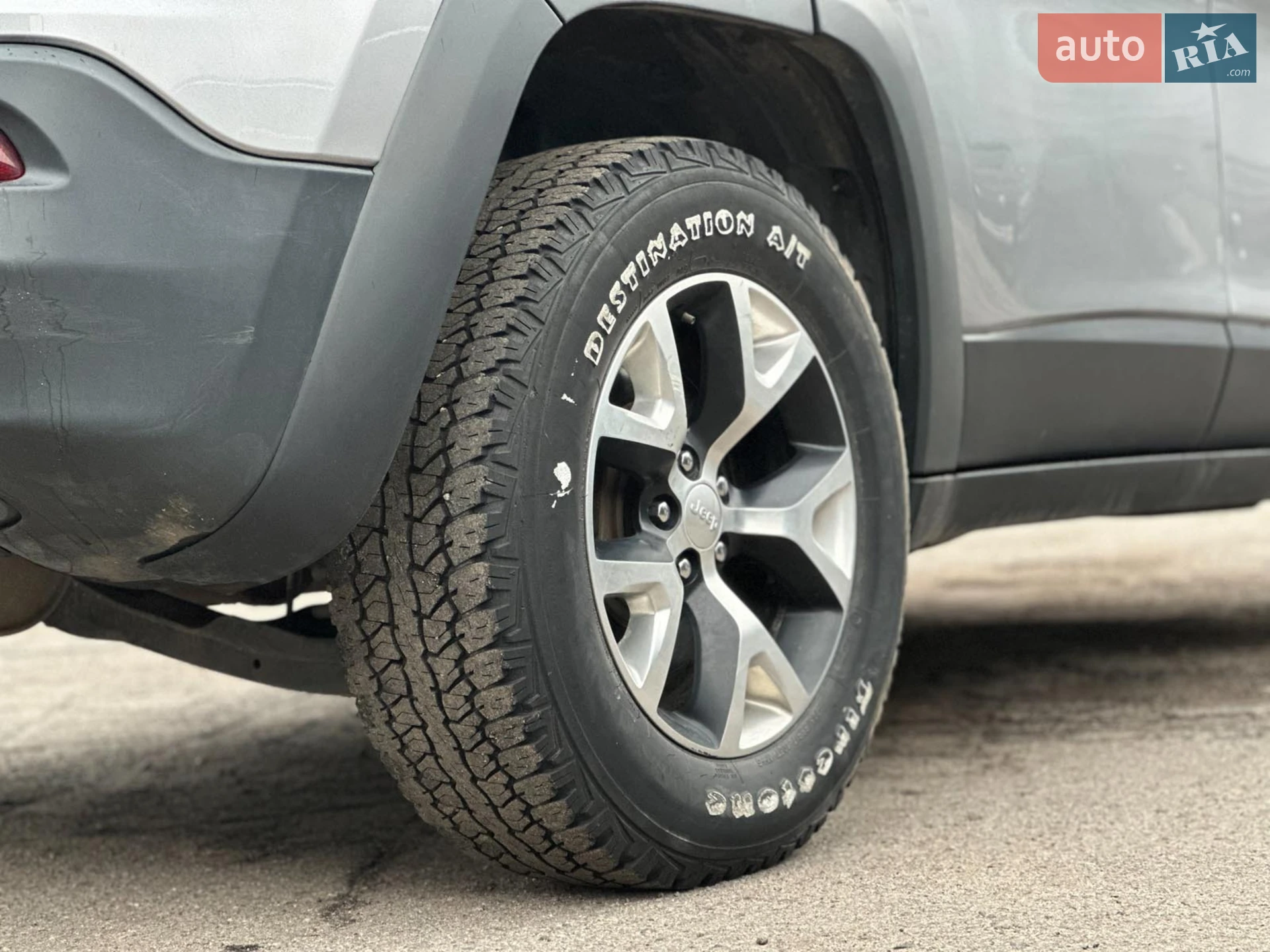 2018 Jeep Cherokee - мініатюра 11