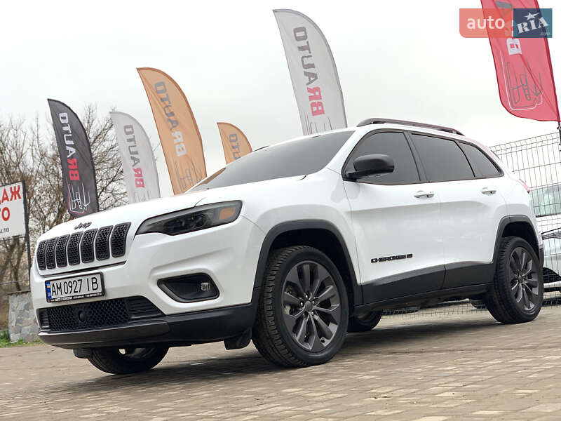 Внедорожник / Кроссовер Jeep Cherokee 2021 в Бердичеве