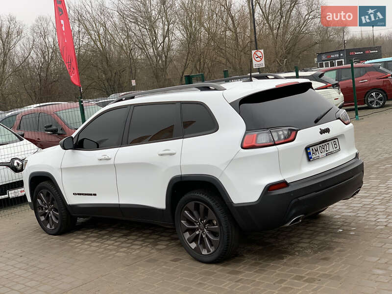 Внедорожник / Кроссовер Jeep Cherokee 2021 в Бердичеве