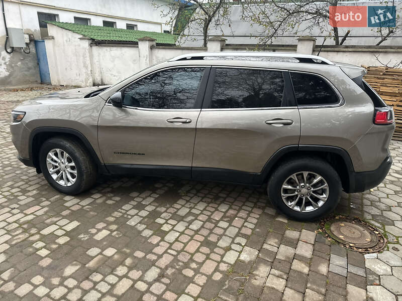 Внедорожник / Кроссовер Jeep Cherokee 2018 в Ивано-Франковске