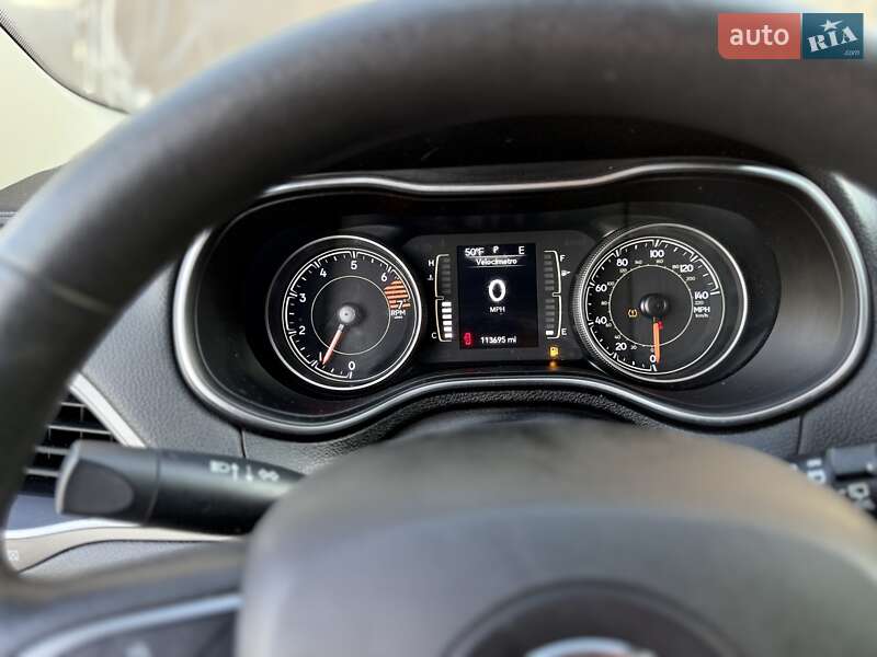 Внедорожник / Кроссовер Jeep Cherokee 2019 в Львове