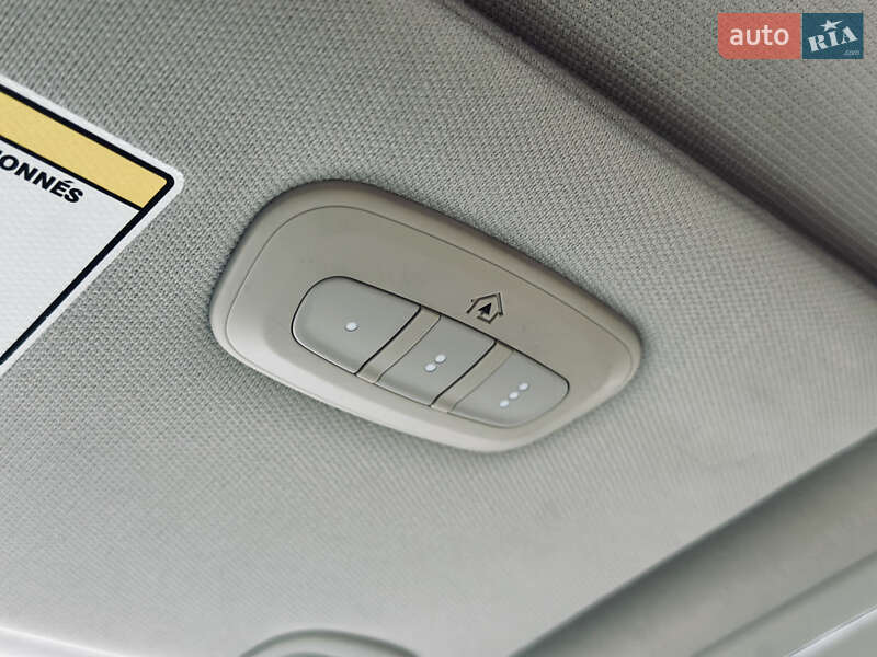 Внедорожник / Кроссовер Jeep Cherokee 2015 в Кременчуге