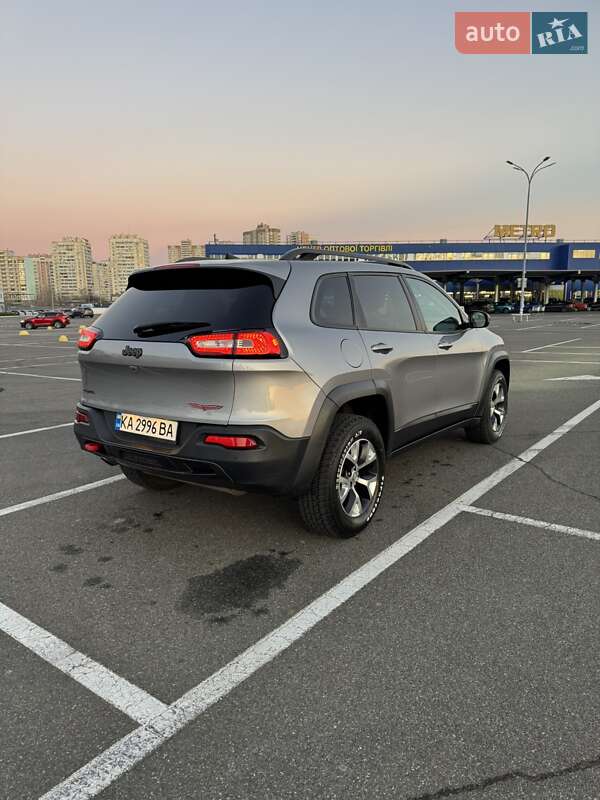 Внедорожник / Кроссовер Jeep Cherokee 2016 в Киеве фото 7 Внедорожник / Кроссовер Jeep Cherokee 2016 в Киеве