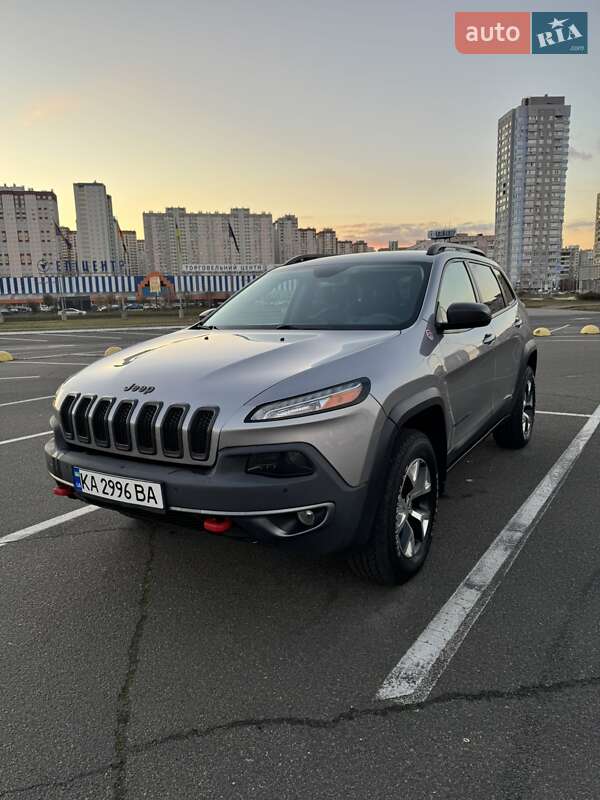 Внедорожник / Кроссовер Jeep Cherokee 2016 в Киеве фото 11 Внедорожник / Кроссовер Jeep Cherokee 2016 в Киеве