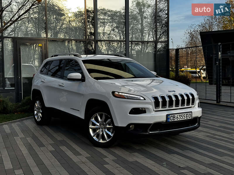 Внедорожник / Кроссовер Jeep Cherokee 2016 в Киеве