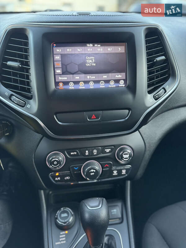 Позашляховик / Кросовер Jeep Cherokee 2019 в Львові