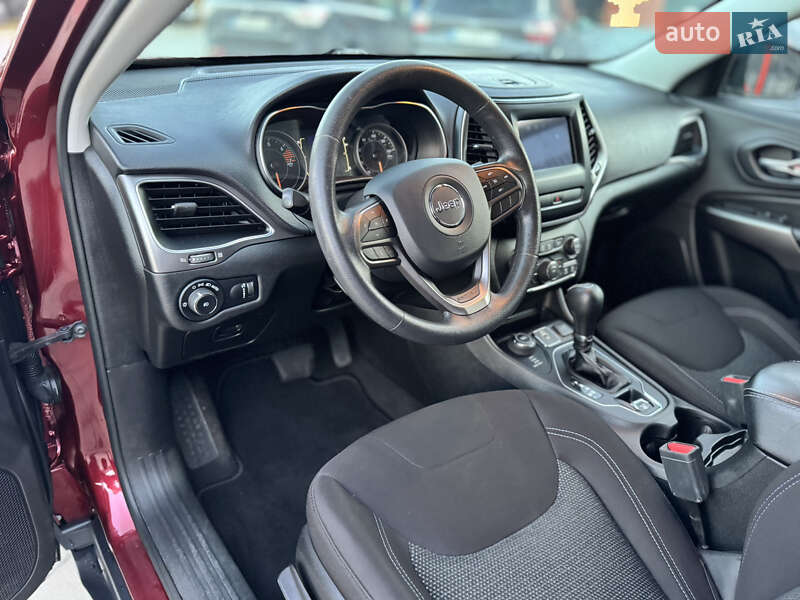 Позашляховик / Кросовер Jeep Cherokee 2019 в Львові