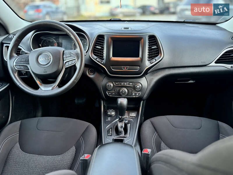 Позашляховик / Кросовер Jeep Cherokee 2019 в Львові