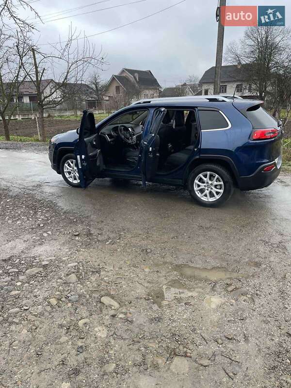 Позашляховик / Кросовер Jeep Cherokee 2017 в Богородчанах