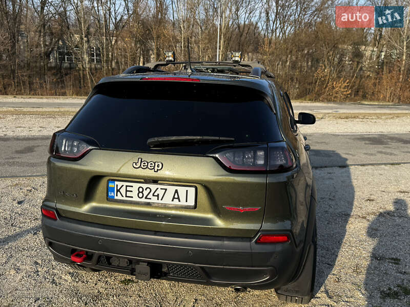 Внедорожник / Кроссовер Jeep Cherokee 2018 в Днепре