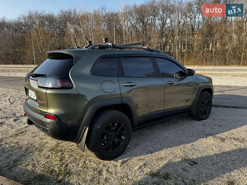 Внедорожник / Кроссовер Jeep Cherokee 2018 в Днепре
