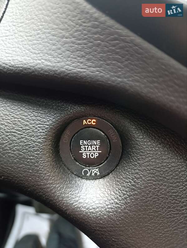 Внедорожник / Кроссовер Jeep Cherokee 2021 в Киеве