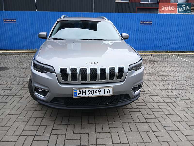 Внедорожник / Кроссовер Jeep Cherokee 2019 в Житомире