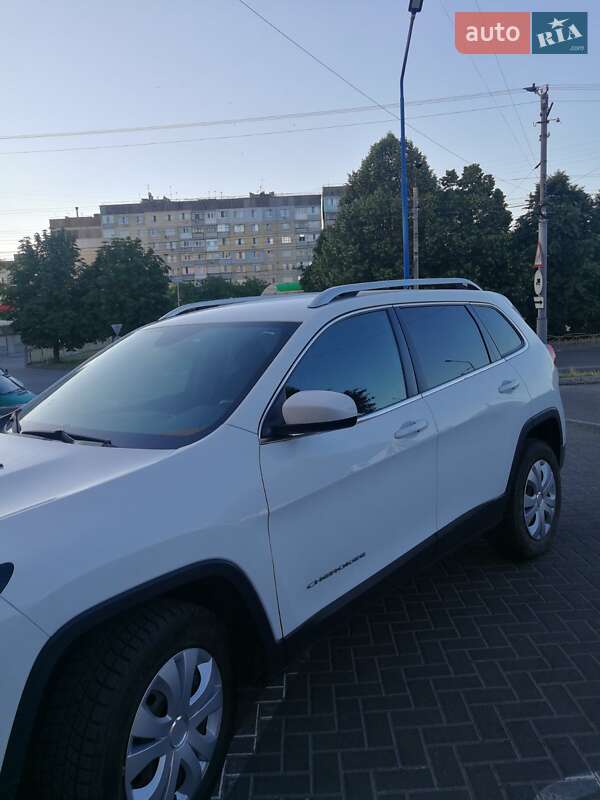 Позашляховик / Кросовер Jeep Cherokee 2015 в Кропивницькому
