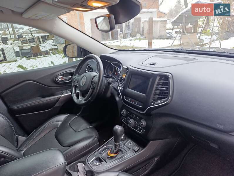 Внедорожник / Кроссовер Jeep Cherokee 2021 в Львове