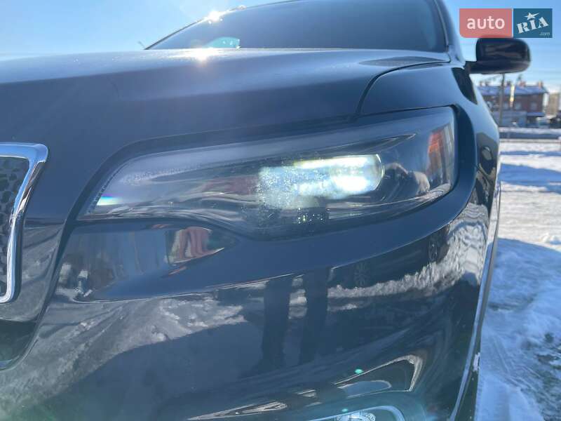 Внедорожник / Кроссовер Jeep Cherokee 2019 в Львове