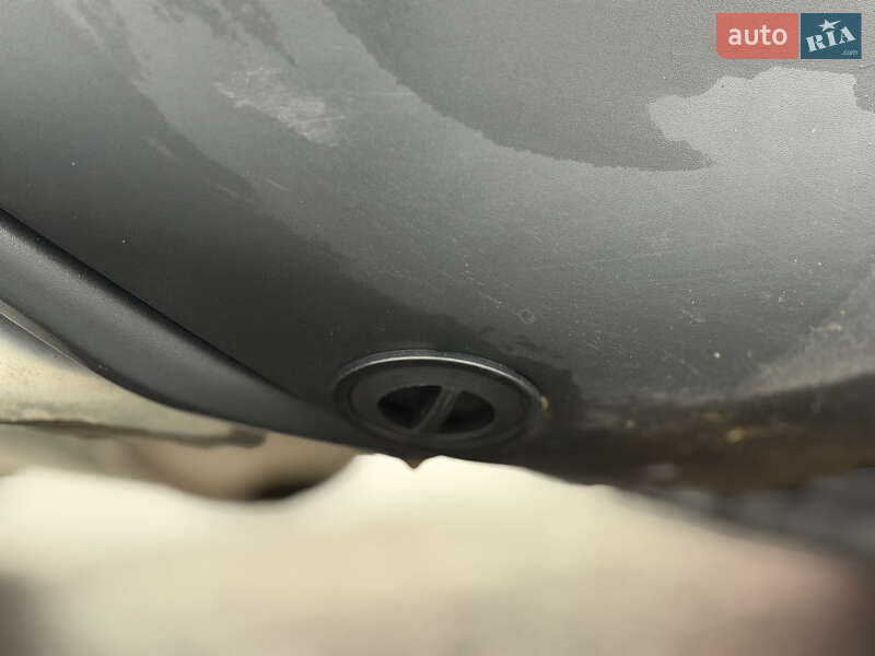 Внедорожник / Кроссовер Jeep Cherokee 2015 в Виннице