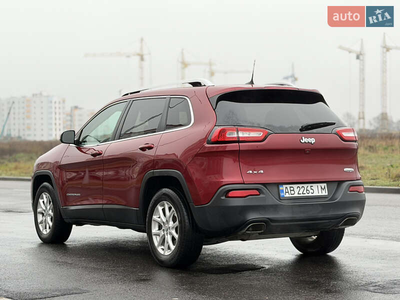 Внедорожник / Кроссовер Jeep Cherokee 2015 в Виннице