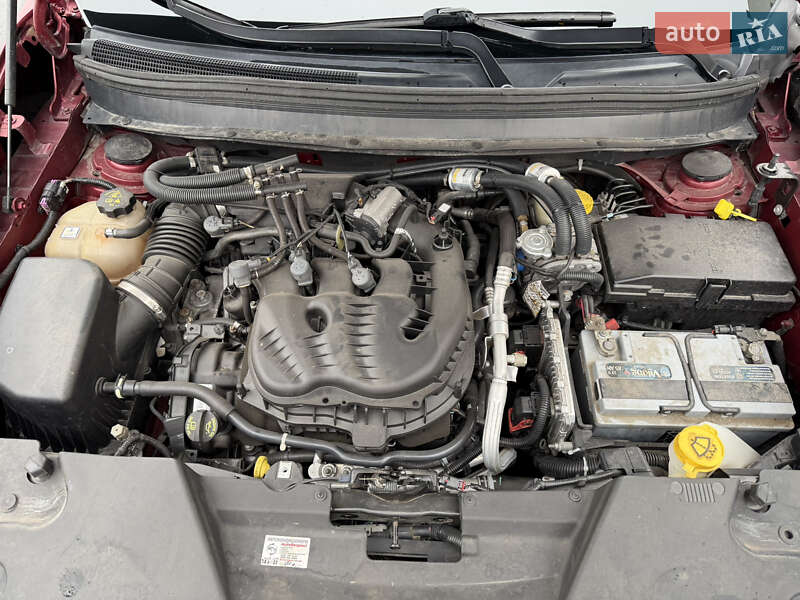 Внедорожник / Кроссовер Jeep Cherokee 2015 в Виннице