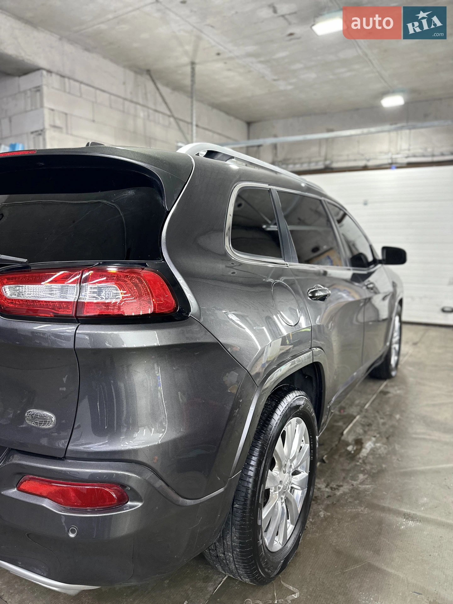 2017 Jeep Cherokee - мініатюра 61