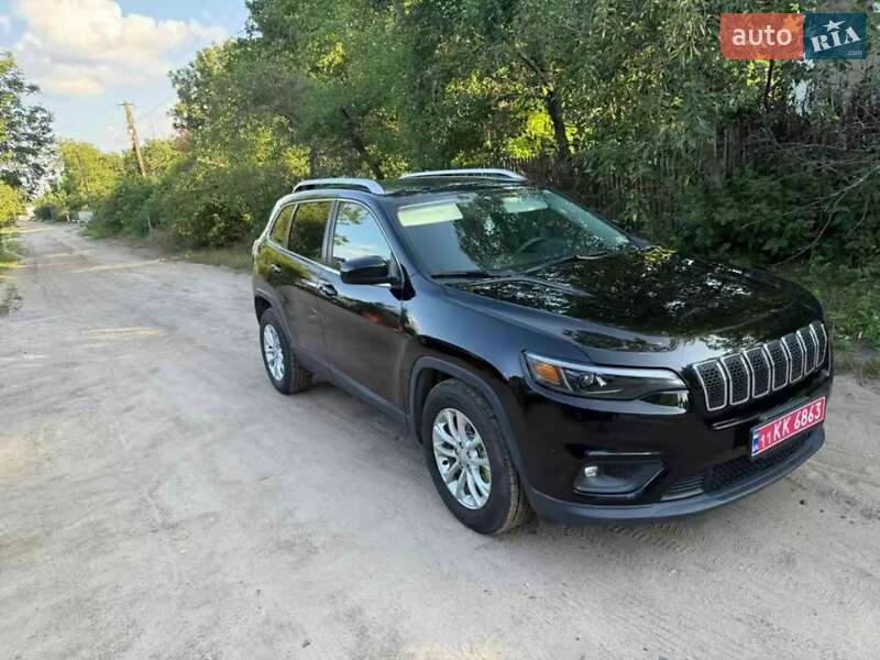 Внедорожник / Кроссовер Jeep Cherokee 2018 в Гайвороне
