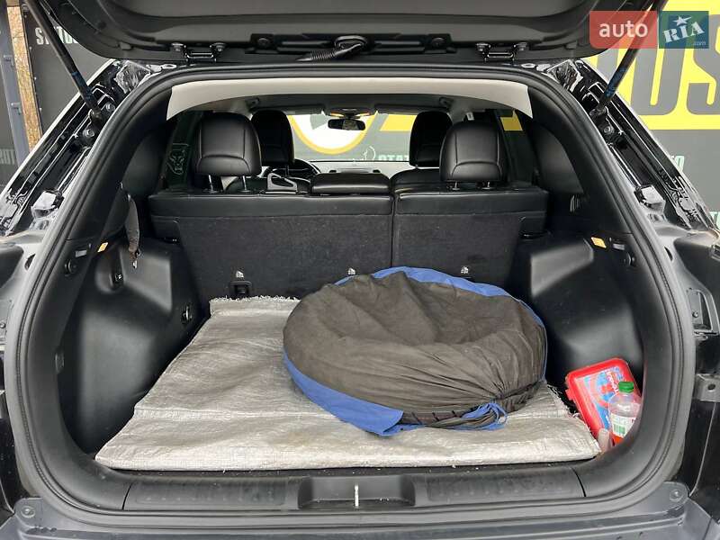 Внедорожник / Кроссовер Jeep Cherokee 2020 в Хмельницком