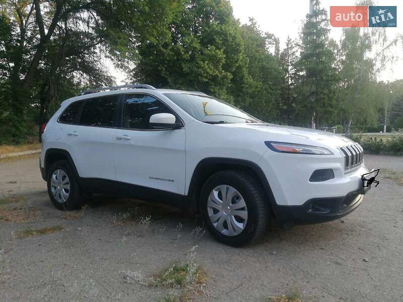 Позашляховик / Кросовер Jeep Cherokee 2015 в Кропивницькому