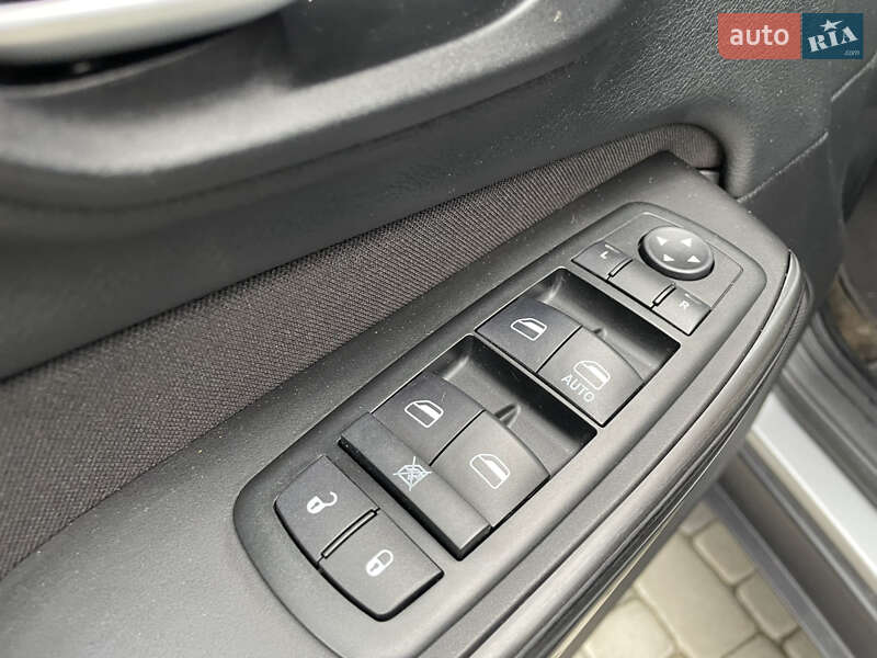 Внедорожник / Кроссовер Jeep Cherokee 2014 в Лубнах