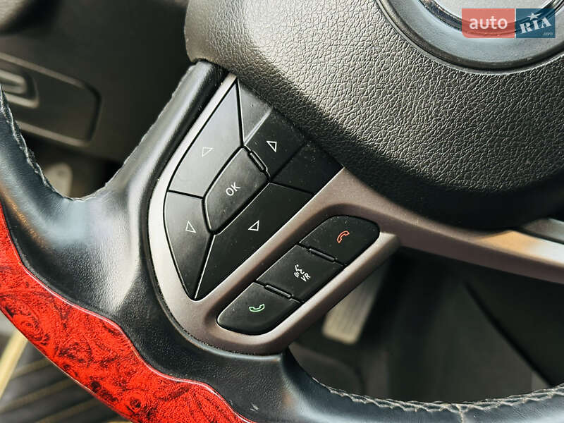 Внедорожник / Кроссовер Jeep Cherokee 2018 в Харькове