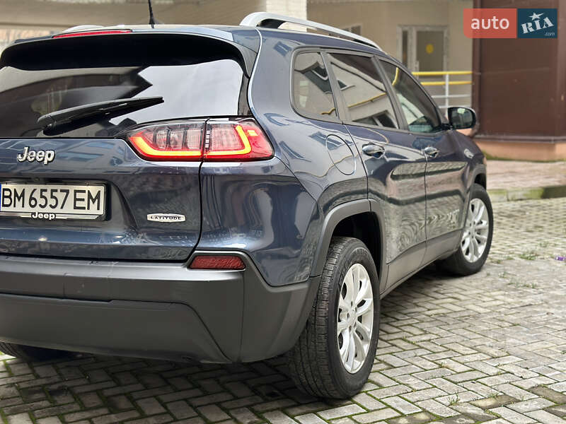 Позашляховик / Кросовер Jeep Cherokee 2021 в Ромнах