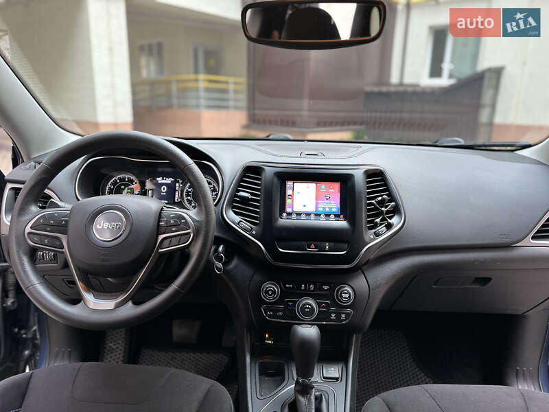 Позашляховик / Кросовер Jeep Cherokee 2021 в Ромнах