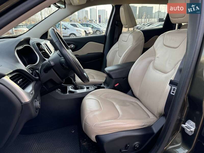 Внедорожник / Кроссовер Jeep Cherokee 2015 в Киеве фото 8 Внедорожник / Кроссовер Jeep Cherokee 2015 в Киеве