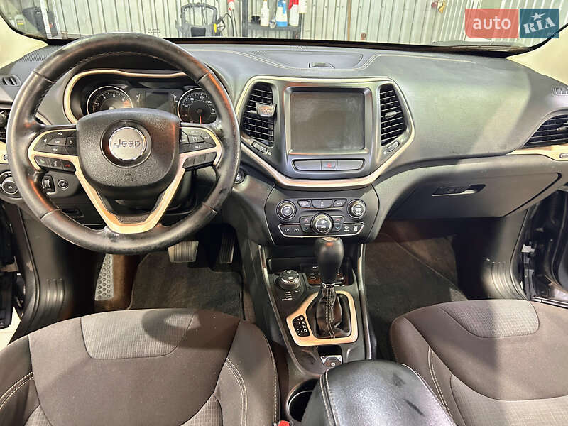 Позашляховик / Кросовер Jeep Cherokee 2015 в Харкові