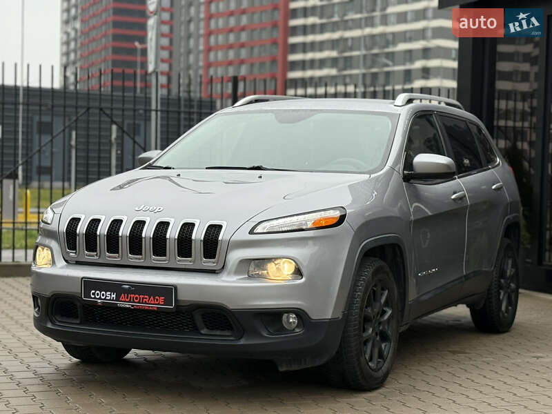 Позашляховик / Кросовер Jeep Cherokee 2015 в Києві фото Позашляховик / Кросовер Jeep Cherokee 2015 в Києві