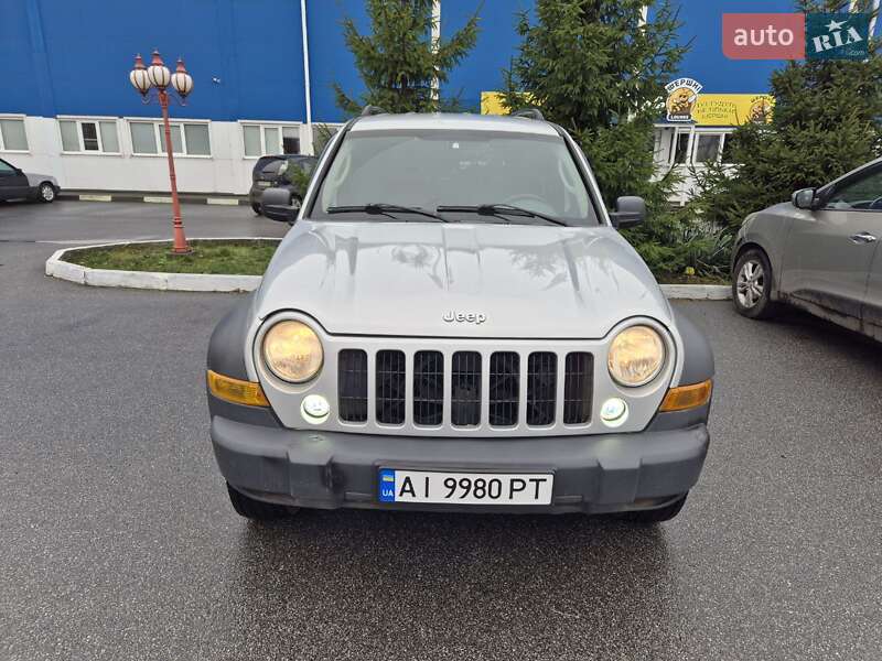 Позашляховик / Кросовер Jeep Cherokee 2006 в Богуславі фото 5 Позашляховик / Кросовер Jeep Cherokee 2006 в Богуславі