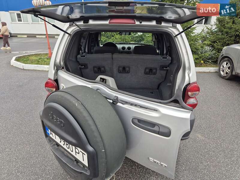 Позашляховик / Кросовер Jeep Cherokee 2006 в Богуславі фото 15 Позашляховик / Кросовер Jeep Cherokee 2006 в Богуславі