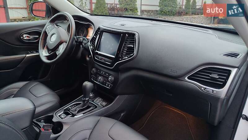Позашляховик / Кросовер Jeep Cherokee 2019 в Полтаві