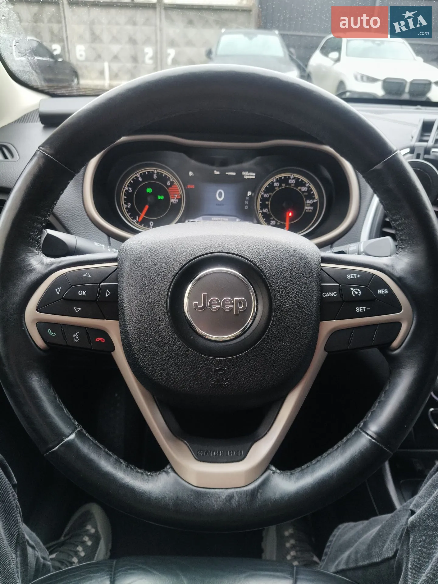 2016 Jeep Cherokee - мініатюра 14