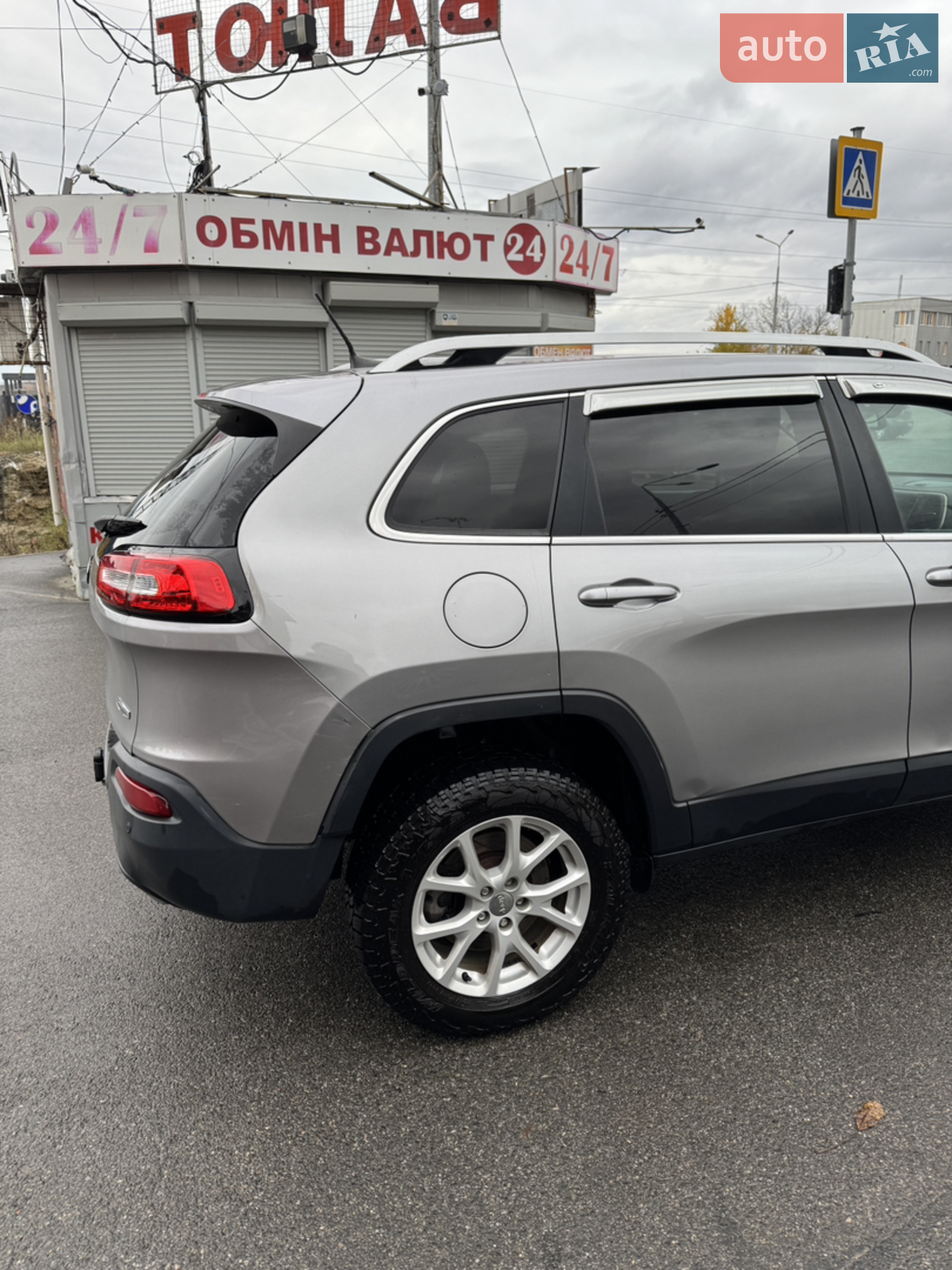 2016 Jeep Cherokee - мініатюра 6