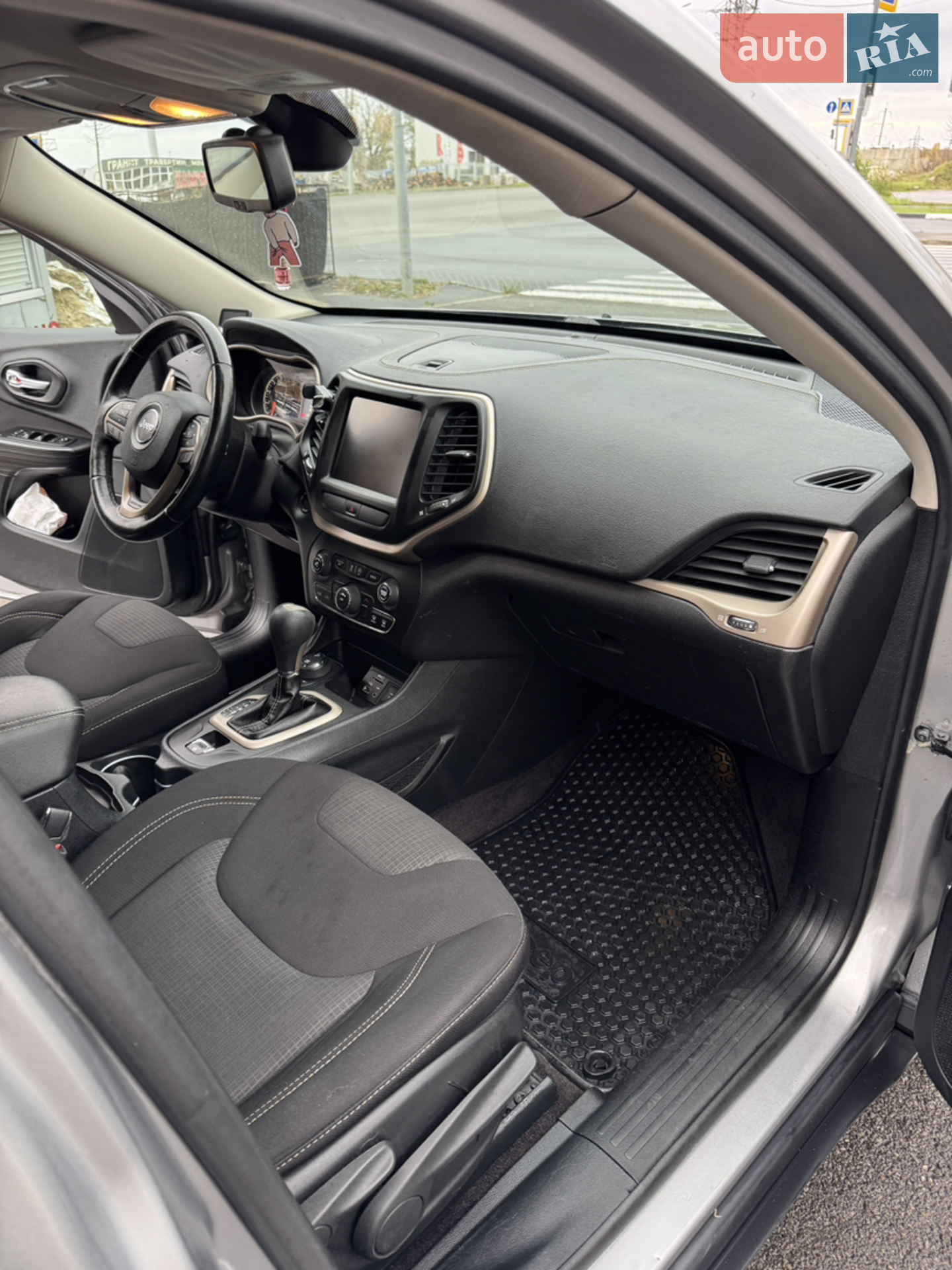 2016 Jeep Cherokee - мініатюра 17