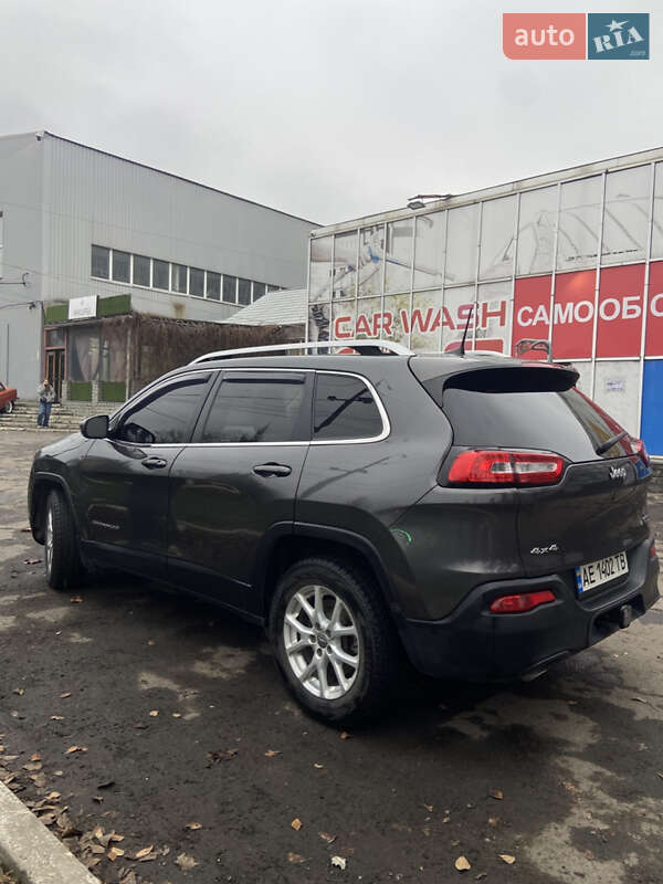 Внедорожник / Кроссовер Jeep Cherokee 2016 в Днепре