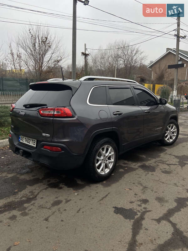 Внедорожник / Кроссовер Jeep Cherokee 2016 в Днепре