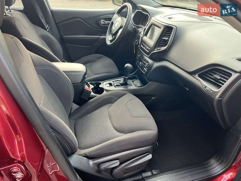 Позашляховик / Кросовер Jeep Cherokee 2019 в Чернігові фото 18 Позашляховик / Кросовер Jeep Cherokee 2019 в Чернігові
