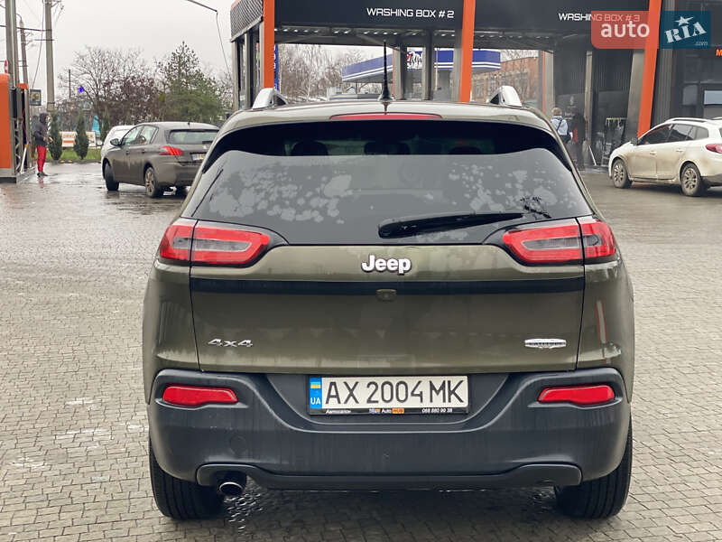 Позашляховик / Кросовер Jeep Cherokee 2015 в Полтаві фото 10 Позашляховик / Кросовер Jeep Cherokee 2015 в Полтаві