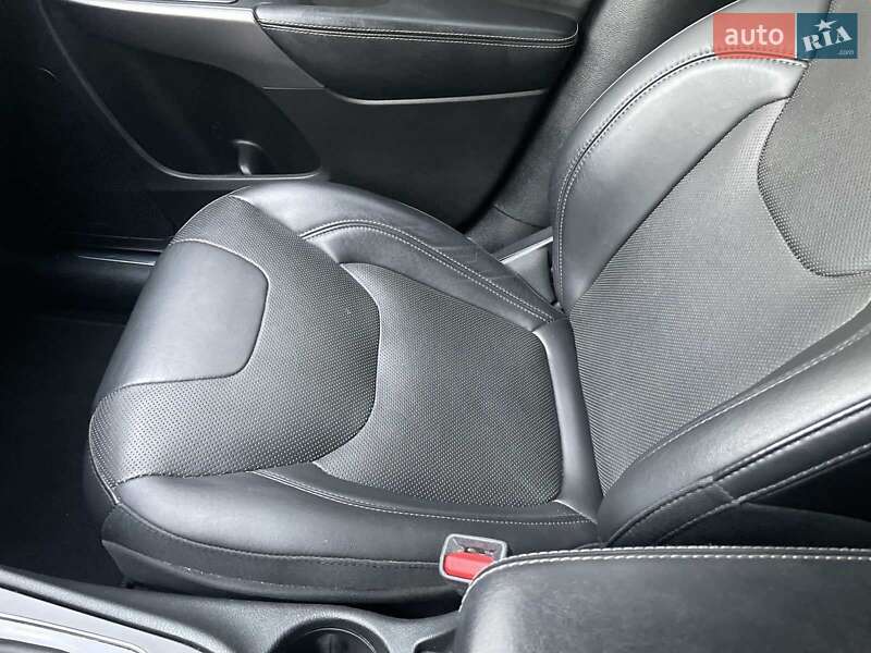 Внедорожник / Кроссовер Jeep Cherokee 2019 в Харькове