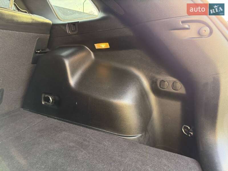 Внедорожник / Кроссовер Jeep Cherokee 2019 в Харькове фото 33 Внедорожник / Кроссовер Jeep Cherokee 2019 в Харькове