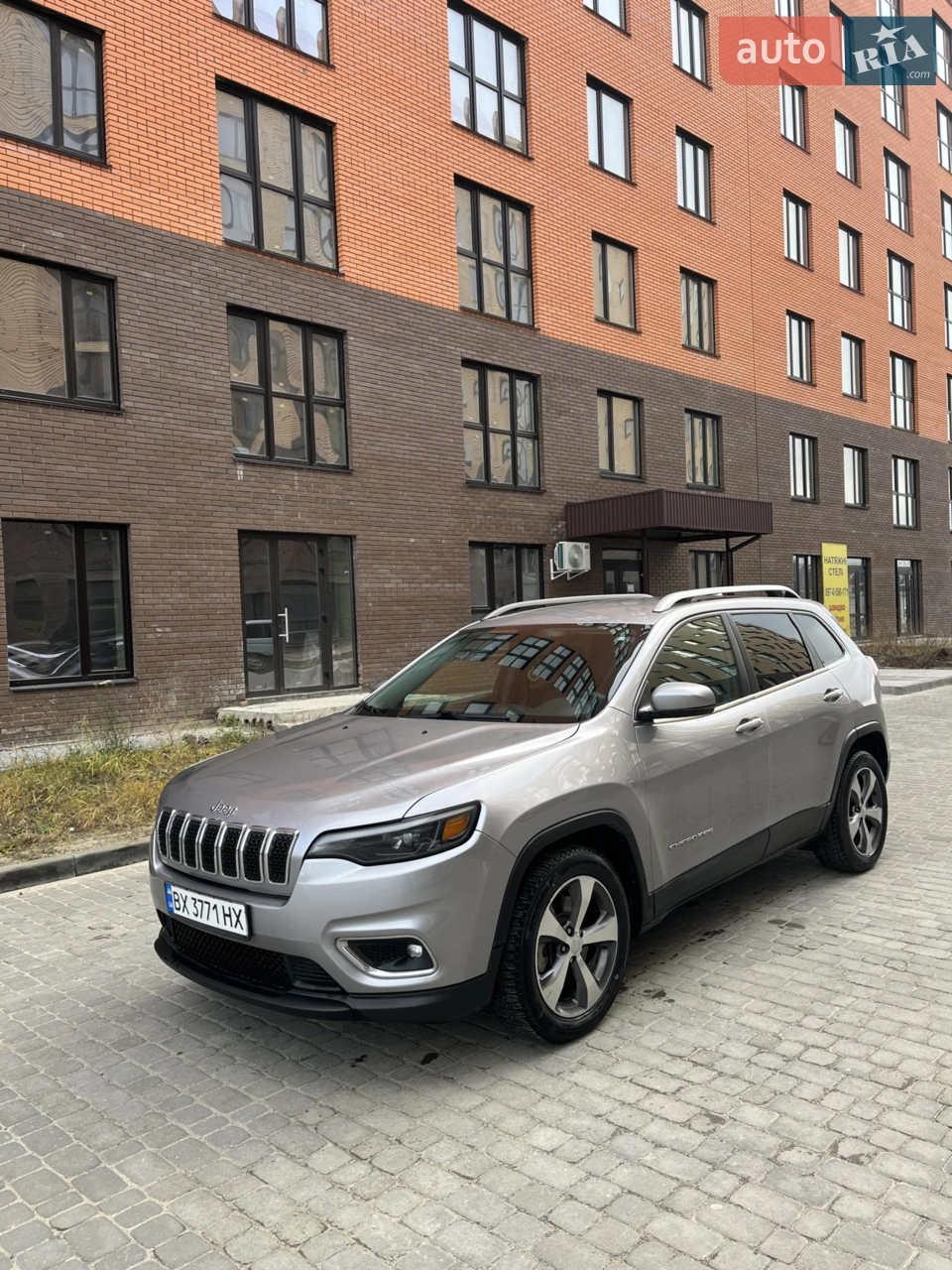 2019 Jeep Cherokee - мініатюра 15