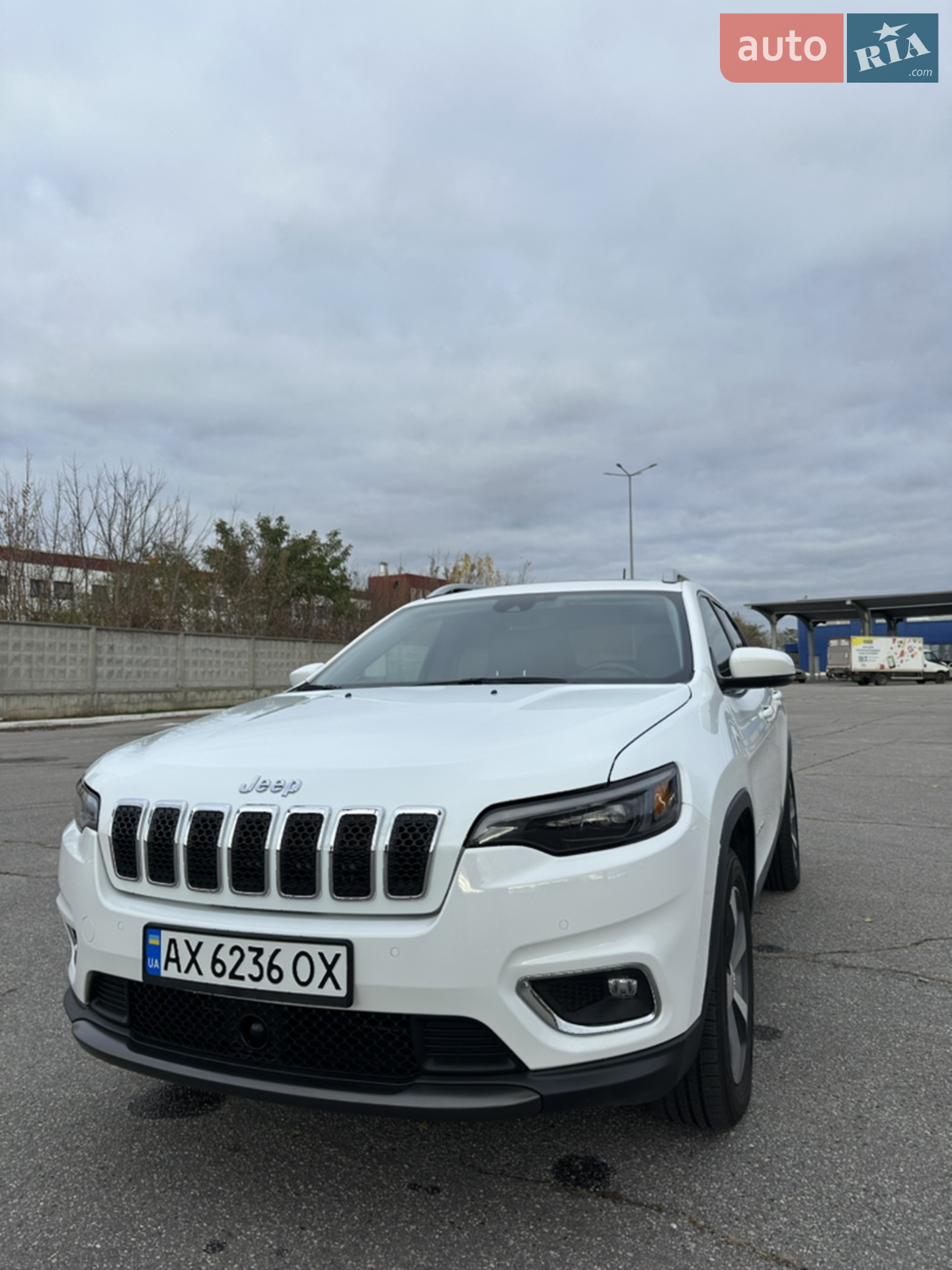 2020 Jeep Cherokee - мініатюра 4