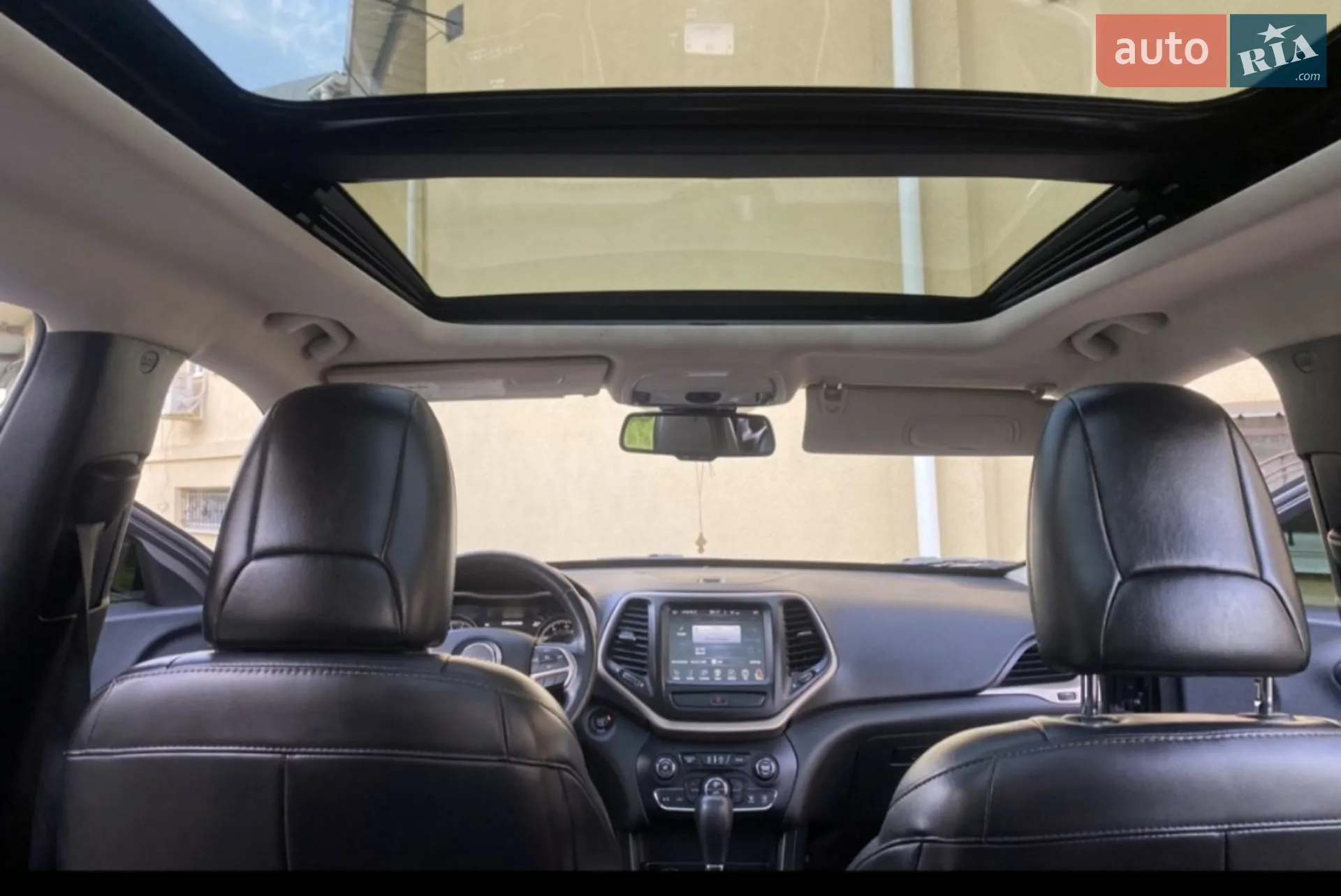 2015 Jeep Cherokee - мініатюра 29