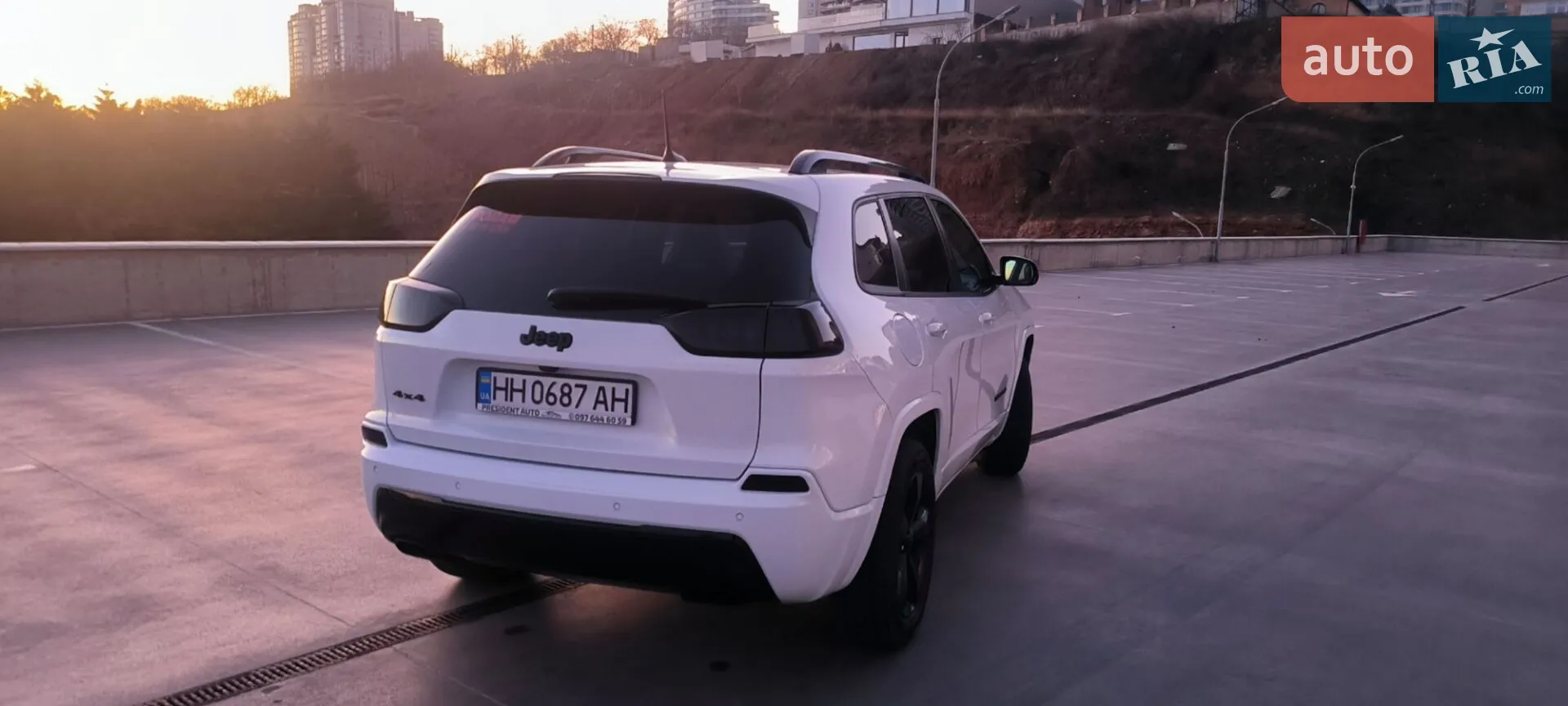 2018 Jeep Cherokee - мініатюра 18